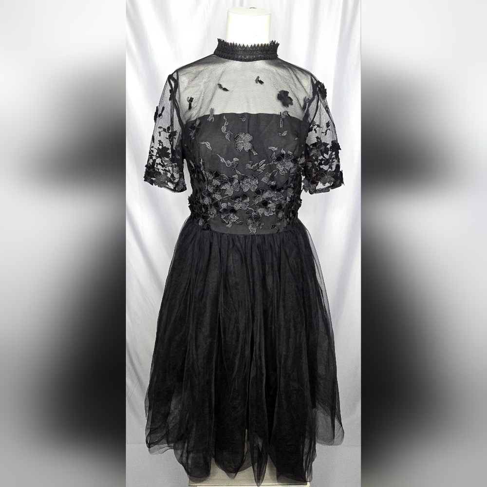 Chi Chi London Black Floral Appliqué Tulle Wedding Guest Dress Size 10 NWT